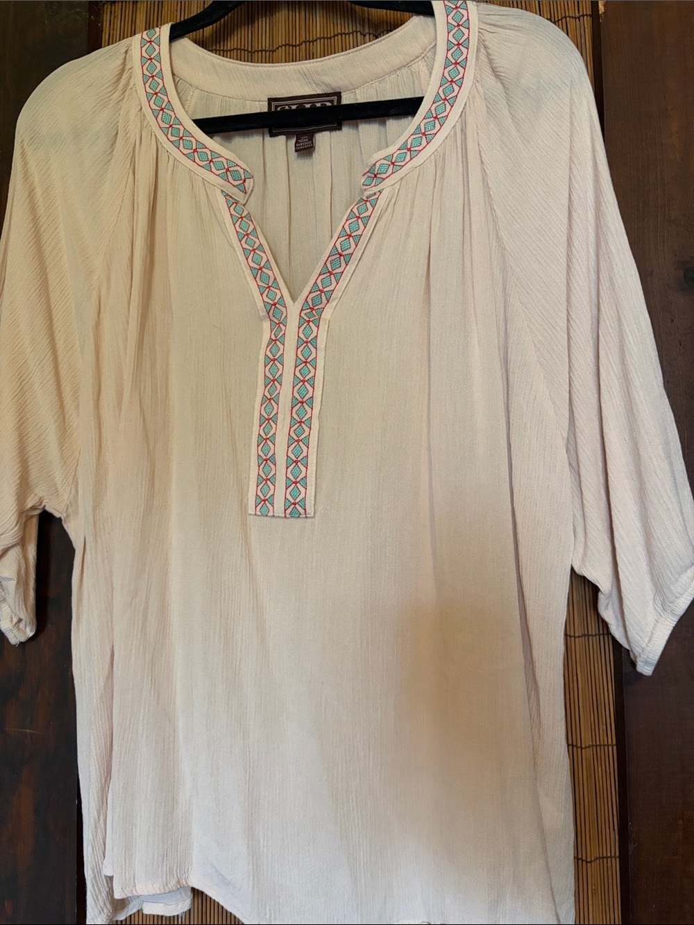 Embroidered Split-Neck Tunic in Light Pink